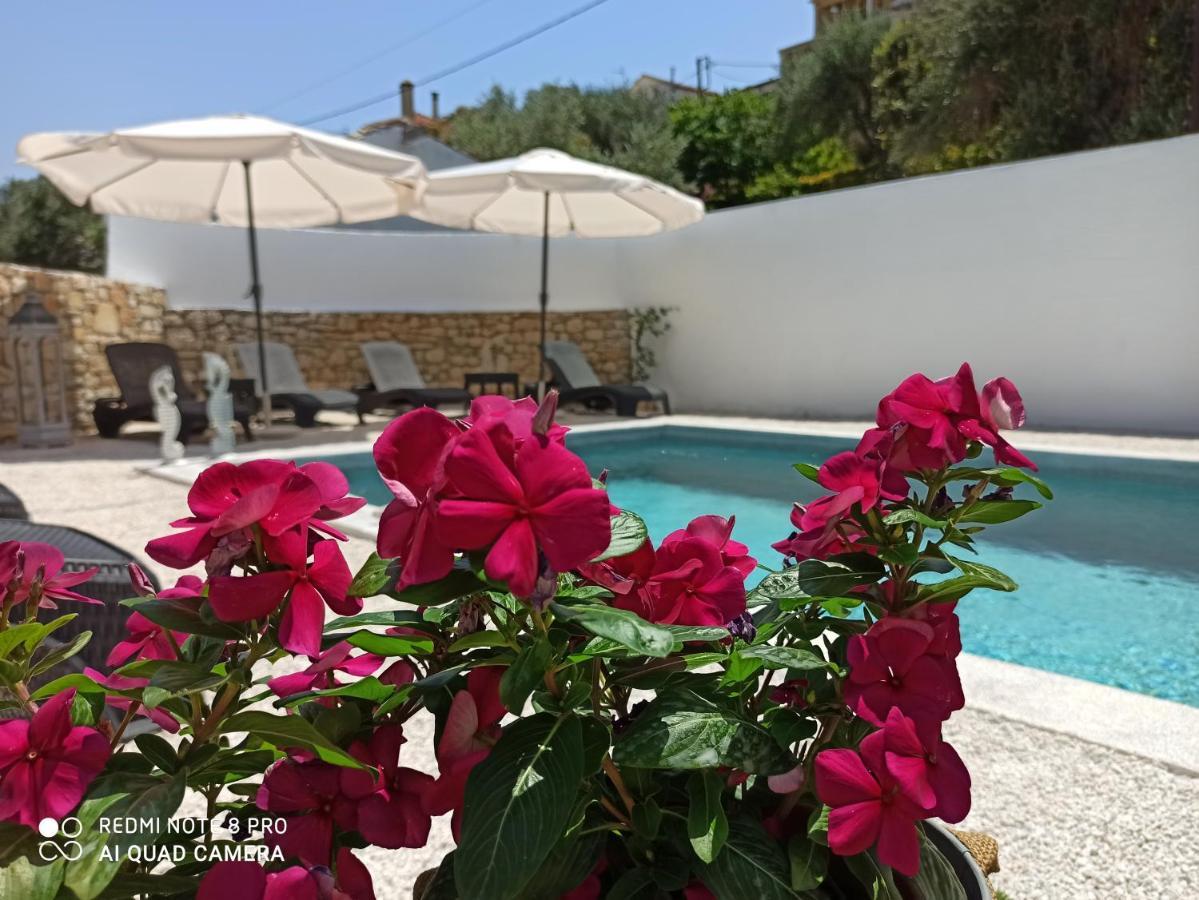 Avra Villa Gaios Exteriör bild